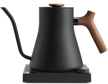 Fellow Stagg EKG Pro, elektrischer Wasserkocher mit Schwanenhalstülle - Übergießen von Kaffee und Tee, rasches Aufheizen, präzise Temperaturkontrolle - Mattschwarz mit Walnussgriff
