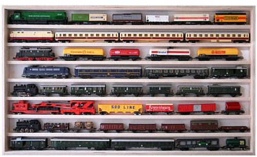 Alsino Vitrine Spur N Modeleisenbahn Setzkasten V-03 Regal Trucks Modellautos 8 Fächer 100cm x58cm