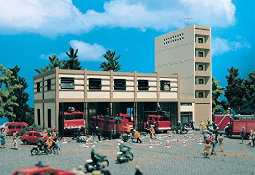 Vollmer - Miniature Fire Station - Bâtiment - HO - Réaliste - 320 x 150 x 240 cm - Pour les passionnés de trains miniatures et de maquettes - Tout Âge - Audience Générale - Unisex
