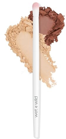 wet n wild Crease Brush,Expert Precision Eyeshadow Application, Firm Flat Bristles, Ergonomic Handle for Comfortable Precision Control, Cruelty-Free & Vegan