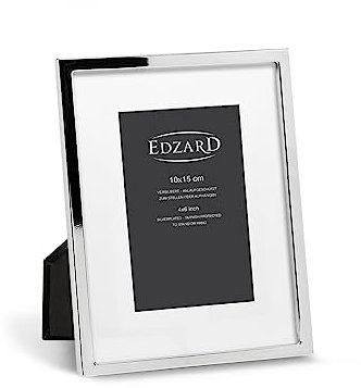 EDZARD Bilderrahmen Rivoli mit Passepartout für Foto 10 x 15 cm, edel versilbert, anlaufgeschützt, mit Samtrücken, inkl. 2 Aufhängern, Fotorahmen zum Stellen und Hängen