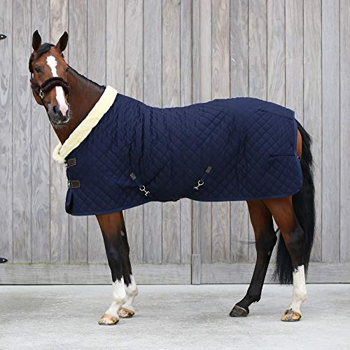 KENTUCKY HORSEWEAR Pferdedecke aus hochfestem Polyesterstoff – Stalldecke mit abnehmbaren Bauchgurten, Geeignet als Winterdecke - Turnierdecke mit doppeltem Verschluss, Übergangsdecke, Pferde Zubehör