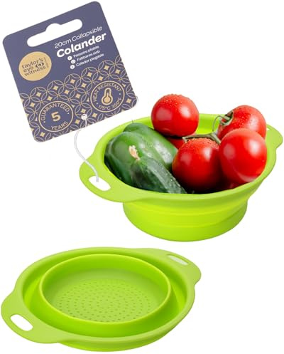 Compact 20cm Collapsible Colander - Space-Saving Kitchen Strainer for Pasta, Vegetables, & More. Durable, Flexible, Dishwasher-Safe Silicone Design. Easy to Use, Fold, Store & Clean. Bright Green