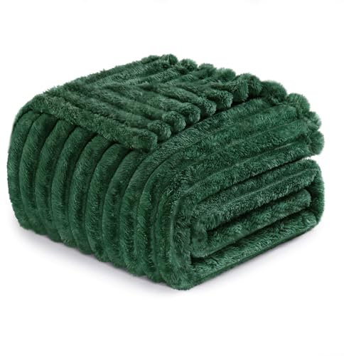 Exclusivo Mezcla Fleecefilt för soffa, supermjuk 3D-randig jacquard, sängfilt, lätt fluffig, mysig filt för alla årstider, 127 x 152 cm, skogsgrön filt