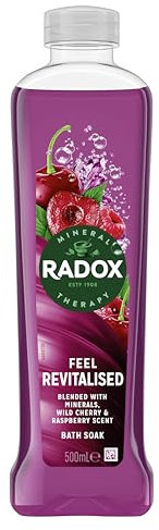 Radox Mineral Therapy Feel Revitalised Bath Soak uniquely blended with minerals, herbs and a wild cherry & raspberry scent for a soothing bubble bath 6x 500 ml