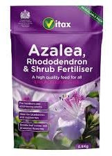 Vitax Azalea, Rhododendron & Shrub Fertiliser 0.9kg – Specialist Feed for Acid-Loving Plants, Promotes Healthy Growth, Vibrant Blooms & Strong Roots – Ideal for Ericaceous Shrubs in Beds or Pots