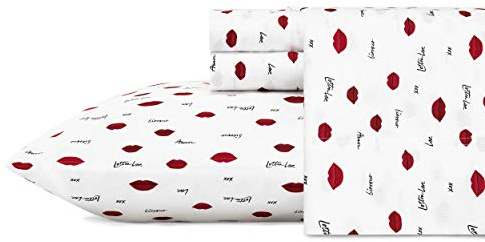 Betsey Johnson - Full Sheets, Soft & Lightweight Bedding, Fade & Wrinkle Resistant, Ideal Valentine's Day Gifts (Love Lips, Full)
