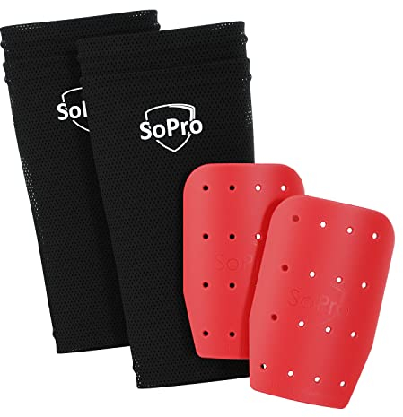 SoPro Fußball Schienbeinschoner Mini inklusive Socken für Kinder & Erwachsene - leicht & rutschfest - Kein Schutz - High Performance Schienbeinschoner Fußball Herren & Damen - Made in Germany
