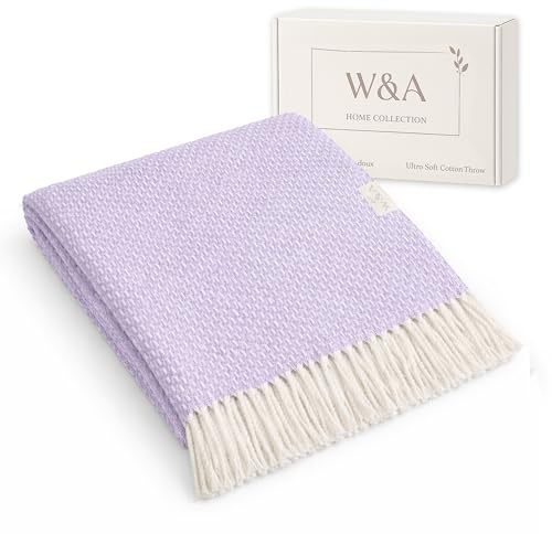 W&A Jeté de Canapé Été 130x170 cm – Plaid Léger en Coton Bouclé, Couverture Pique-Nique & Terrasse, Décoration Salon avec Coffret Cadeau Lavande (Lilas Tendre)
