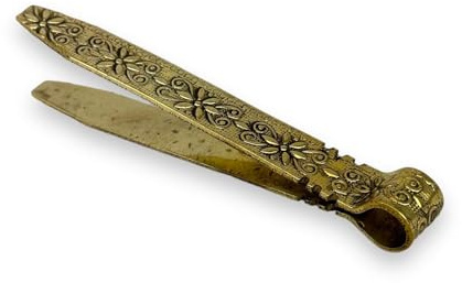 Vintage Brass Charcoal Tongs with Floral Engraved Handle - Antique Design Incense Tongs, 4.13 inches