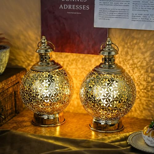 TRIROCKS Set di 2 candelabri elettrici dorati con timer, lanterne decorative vintage in metallo per interni ed esterni per Eid Mubarak