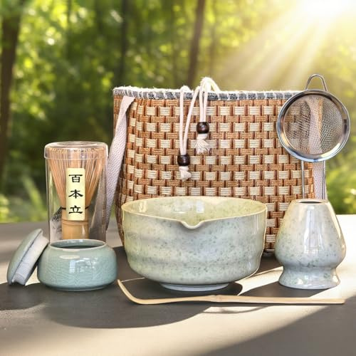 7 Pcs Matcha Kit con Frusta, Macha Tea Kit Portatile, Matcha Whisk Set con cestino in rattan fatto a mano, teapolvere barattolo, matcha ciotola con beccuccio, frustino, supporto, setaccio, cucchiaio