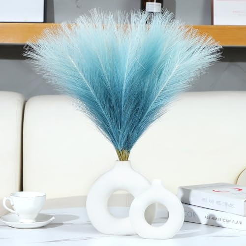 Ureymx Faux Pampas Grass Decor 17.7 Inch 30pcs, Pompas Grass Flower Arrangement and Vase Filler Artificial Pampas Grass Short Decor for Boho Home Wedding Decoration (Gradient Blue)