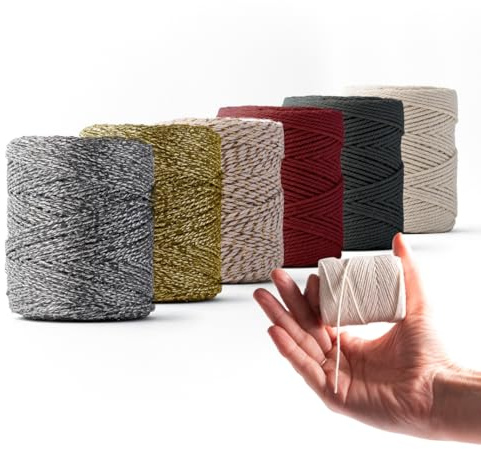 Ledent Hilo de macramé (1 mm, 6 x 65 m, juego de 6 colores) doble trenzado – Cuerda para macramé de 100% algodón reciclado – Hilo de macramé Juego de 6 colores festivos, embalaje de Navidad