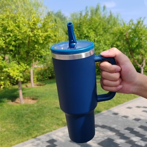 Adventure Tumlare med handtag och sugrör, 1 182 ml (40 oz), No Moq-resemugg i 304 rostfritt stål, BPA-fri stor mug (Storm blå)