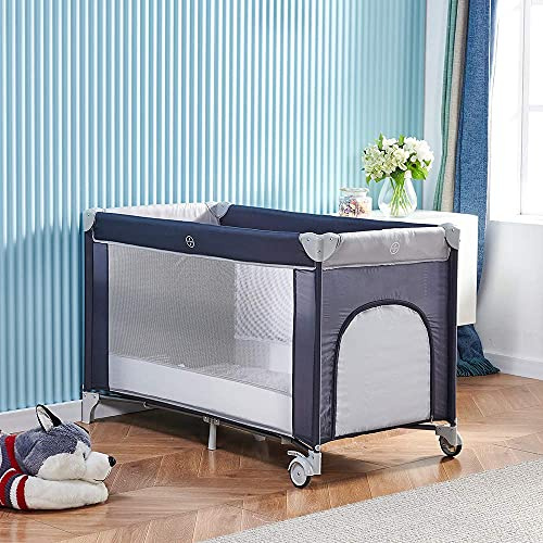 Urkitd Baby Baby Crib with Mattress 125 x 66cm, Folding Travel Cot and Playpen (Birth to 3Y), Portable Infant Nursery Center Playard with Wheels, Carrying Bag, Toddler Travel Bed, Black-Grey