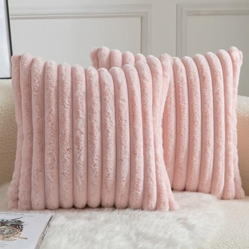 Mandioo 2er Set Kissenbezug gestreiftes Künstlich Pelz Superweich Kissen Flauschig Modern Kissenhülle Deko Sofa Wohnzimmer Schlafzimmer Kissenbezüge 65 x 65 cm Rosa