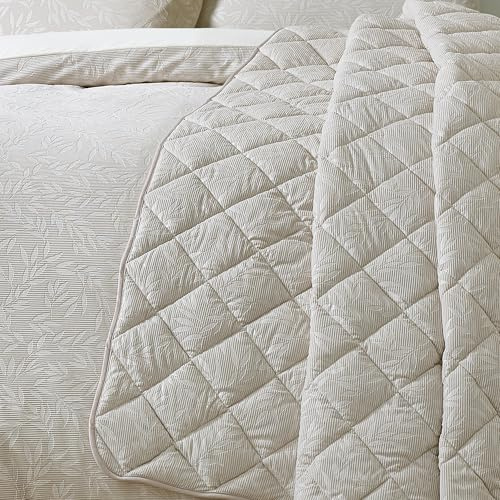 Catherine Lansfield Corded Leaves 240x260cm Quilted Bedspread Champagne Gold