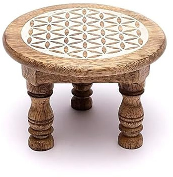 XdeliX Mesa altar flor de la vida blanca de madera de mango – Redonda – Diámetro 15 cm x altura 10 cm – 210 g – Pedestal de madera para cristales, piedras preciosas, figuras – Mesa altar, meditación