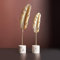 Marimor 2 pcs Skulpturen Deko modern. Ornament mit Basis Stein Statue. Suklpturen Moderne kreative Heimdekoration goldene Ginkgo. Geschenke für Familie Büro Schlafzimmer Bücherregal Modell F