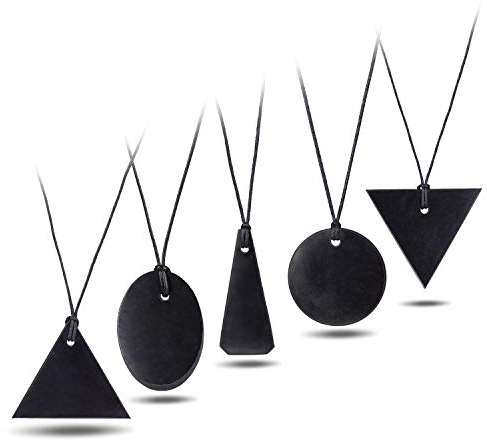 Heka Naturals Colgante de Collar de Cristal de Shungite Juego | Collar de Cristales Curativos y Chakras - Piedra Preciosa Joyas para Hombres y Mujeres - Regalos Espirituales y Alegres (Set de 5)
