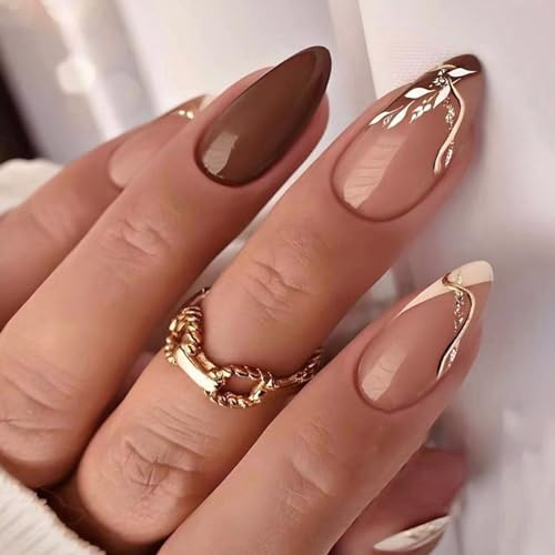 24 Pezzi Unghie Finte Corte Mandorla Adesive Colorate Press on Nails Acrilico Copertura Completa French Artificiali Tip Unghie Ovali Stick sulle Unghie per Donne e Ragazze (Foglie marroni)