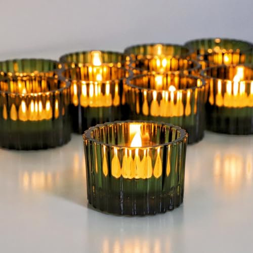 Vohocandle grüne Teelichthalter Glas Wiege Geripptes Design, 24 Stück Teelichtgläser klein für Weihnachten, Vintage Teelichtglas für Hochzeit, Heimdekoration und Geburtstagsfeier(5 cm x 3,5 cm)