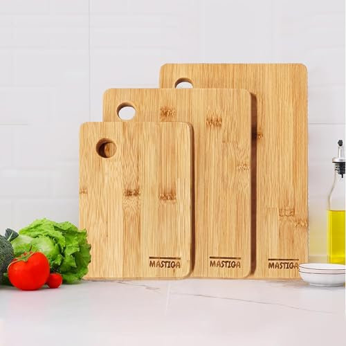 MASTIGA - 3 Piece Bamboo Chopping Board Set - 33x22cm / 28x22cm / 22x15cm - Ideal for Carving Meat, Cutting Vegetables, Cheeses and Bread - Easy to Wash - Premium Bamboo Chopping Boards