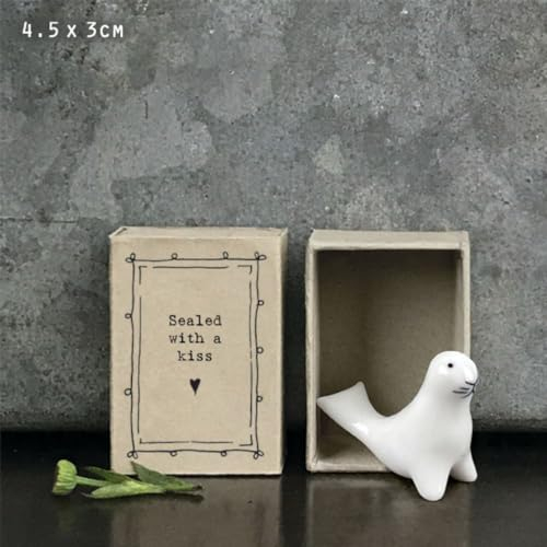 East of India Caja de cerillas de porcelana sellada con un beso, regalo de amor, recuerdo de porcelana, pequeño regalo romántico