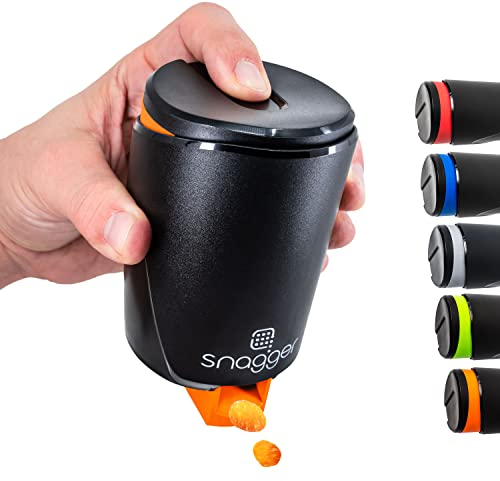 snagger - Der Snackspender // saubere Hände beim Snacken // geeignet für Erdnüsse, NicNacs, UVM // Männer Geschenke, Geschenke für Männer, Gamer Geschenk // Made in Germany (schwarz-orange)