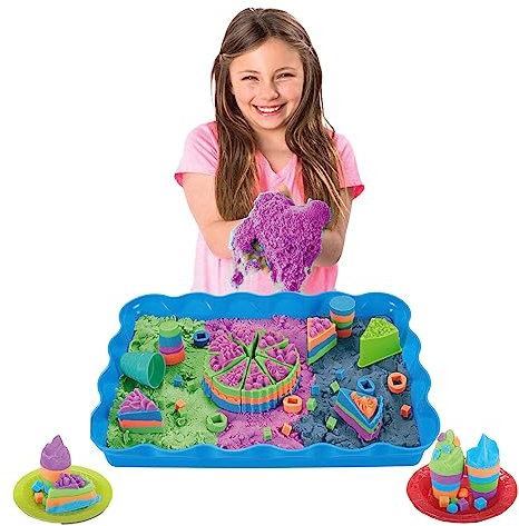COO11 1000g Magic Sand Kit for Kids, Sensory Moulding Play Sand with Tray, Ice Cream and Cake Molds, Mess-Free Sculpting Motion Sand Pit Set for Boys and Girls Ages 3+ Years