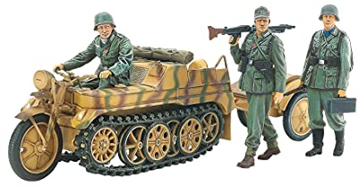 Tamiya 35377-000 Military 35377 1:35 Tedesco Sd.Kfz.2 Kettenkrad (con prodotto) Replica fedele, modellismo, kit di plastica, artigianato, hobby, kit di modellismo, assemblaggio, non verniciato