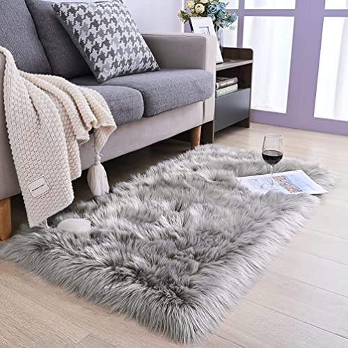 JXLOULAN Faux Lammfell Schaffell Teppich Grau 50x150 cm, Weicher Flauschiger Teppich Wohnzimmer Deko, Longhair Fell Lammfellimitat Carpet für Stühle Sofa Schlafzimmer Kinderzimmer