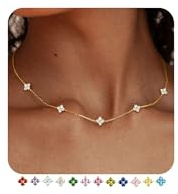 FUNEIA Collier Femme or Avec Zircone Cubique 18k Plaqué or Ajustable Empilable Fantaisie Chaine Trefle a 4 Feuilles Pendentif Bijoux Cadeau Saint Valentin Fete Des Mere Pour Maman épouse Femme Fille