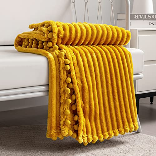 DISSA Manta de Forro Polar tamaño Individual, 51 x 63 Pulgadas, Amarillo, Suave, Afelpada, esponjosa, cálida, acogedora, sofá, Cama, sofá, con Flecos de pompón, Manta de Franela