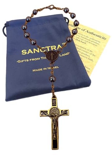 SANCTRA Chapelet de voiture, fait main et béni en Terre Sainte, avec médaille de saints et crucifix, pochette cadeau et certificat d'authenticité. Chapelet à fixer au rétroviseur