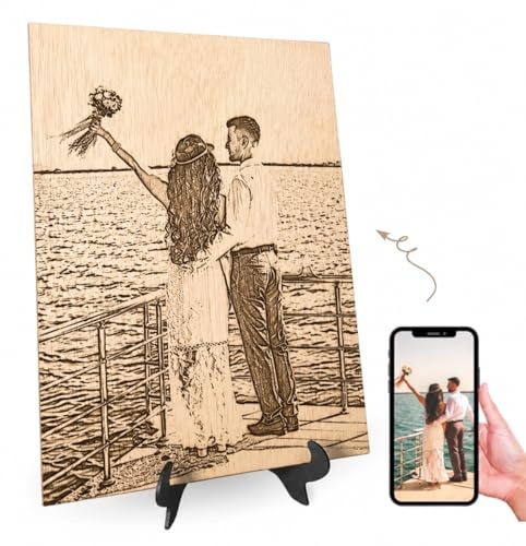 Amaisso® Cuadro Personalizado Foto Madera Grabada Láser – Regalo Original para Pareja, Aniversario, Boda, Cumpleaños y San Valentín – Decoración Personalizada Hogar con Soporte y Dedicatoria Incluidos