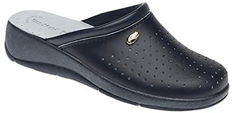 World of Clogs 'San Malo' Healthcare Clog in Black