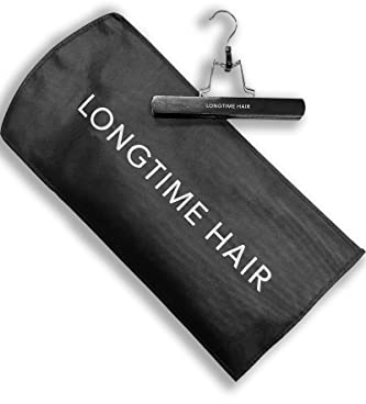 LONGTIME HAIR® Perücken Aufbewahrungstasche I Haarverlängerungen Extensionsbag I Clip In Aufbewahrungstasche hängend mit Holzaufhänger & Reißverschluss I ideal für Reisen und Staubschutz