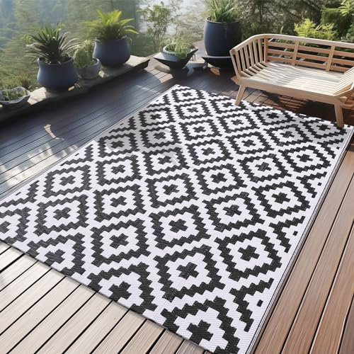 Homaxy Waterproof Outdoor Rug, Anti-slip Reversible Plastic Straw Garden Rugs, Easy Cleaning Carpet Patio Area Rugs for Camping, Deck, Beach, Picnic, Backyard (120 x 180 cm, Black & White)