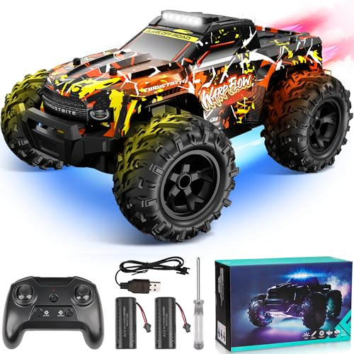 BAZADER Coche Teledirigido Coche RC - 1:18 Control Car RC con Luces Led, 25 Km/H Remote Control Car con Pulverizador 2,4 GHz Todoterreno 2 Baterías Recargables 60min Play, para NiñOs Y Adultos