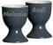 LUXENTU Eierbecher Doppio mit personalisierter Gravur, 2er Set, Kleine Ei-Halter mit einzeiligem Gravurbereich, Perfekt für Namen und Sprüche zu Ostern, Porzellan, Anthrazit
