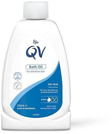 QV Bath Oil (250 ml) Moisturising Bath Soak for Sensitive Skin, Relief from Dry Itchy Skin, Gentle pH Balanced Formula, Fragrance Free, Soap Free, Non Greasy, Noncomedogenic Bath Soak