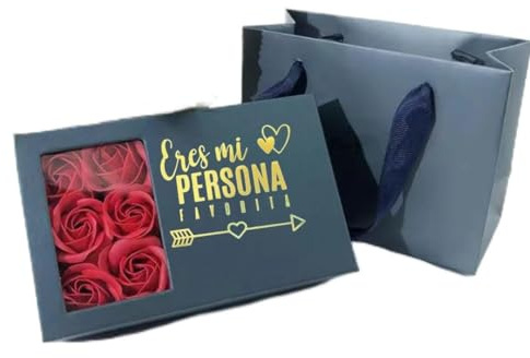 EUROAMZ Set Regalo Mujer: Caja con 6 Rosas Eternas Perfumadas, Colgante y Pendientes, Bolsa Incluida - Ideal para Día de la Madre, San Valentín, Cumpleaños (Árbol Acero)