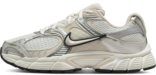 Nike V5 RNR Schuh Für Damen, Summit White/Sail/Schwarz/Light Orewood Brown, HQ7901-104, 44 EU (11.5 US)