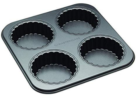 MasterClass Teglia per crostate a 4 fori con fondo sciolto, antiaderente senza PTFE, PFOA e BPA, robusta in acciaio al carbonio spesso 1 mm, 26 x 26 cm