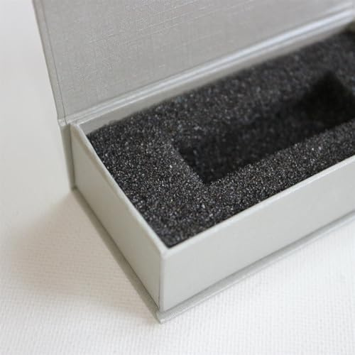 Caterpillar Red 4 x Gris Argenté boîtes Cadeau Magnétiques USB - boîte Cadeau Magnétique à Rabat. Rembourrée avec de la Mousse, Utilisation avec des clés à mémoire Flash et des lecteurs Amovibles