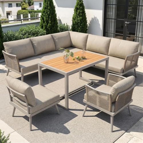 Ensemble Salon de Jardin Modulable 7 Places en Forme de L, Canapé d'Angle avec Accoudoirs Tressés et Structure Fer Antirouille, Table Basse en Bois Composite WPC, Coussins Épais de 9 cm Inclus, Beige.