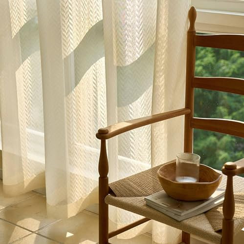 Voile Gardinen mit Ösen, Halbdurchsichtige Vorhänge mit Fischgrätenstruktur und Ösen in Beige für Wohnzimmer107 x 132 cm