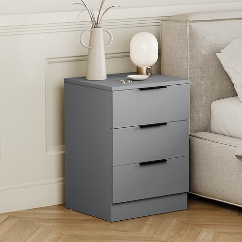 Vida Designs Trega Mesita de Noche de 3 cajones, Color Gris, mesita de Noche compacta Que Ahorra Espacio, 50 cm de Alto x 39 cm de Ancho x 28 cm de Profundidad, cajones deslizantes, Asas Negras